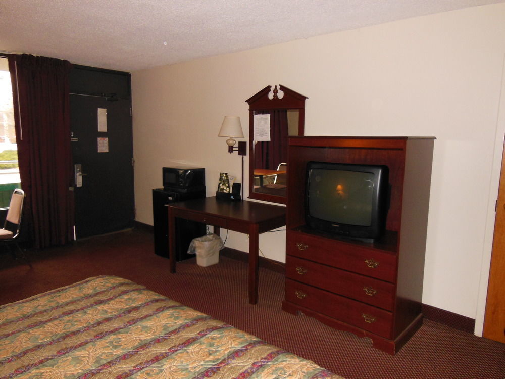 Quality Inn South Boston - Danville East Buitenkant foto